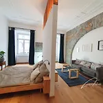 Larco Living 3 * טריאסטה