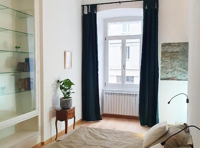 Apartment Larco Living 3